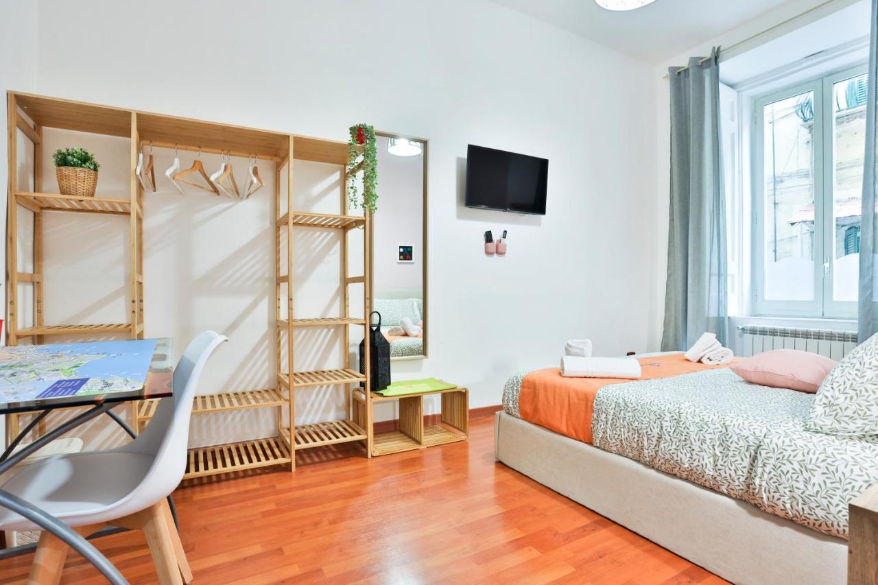 נאפולי Porta Medina Apartment מראה חיצוני תמונה
