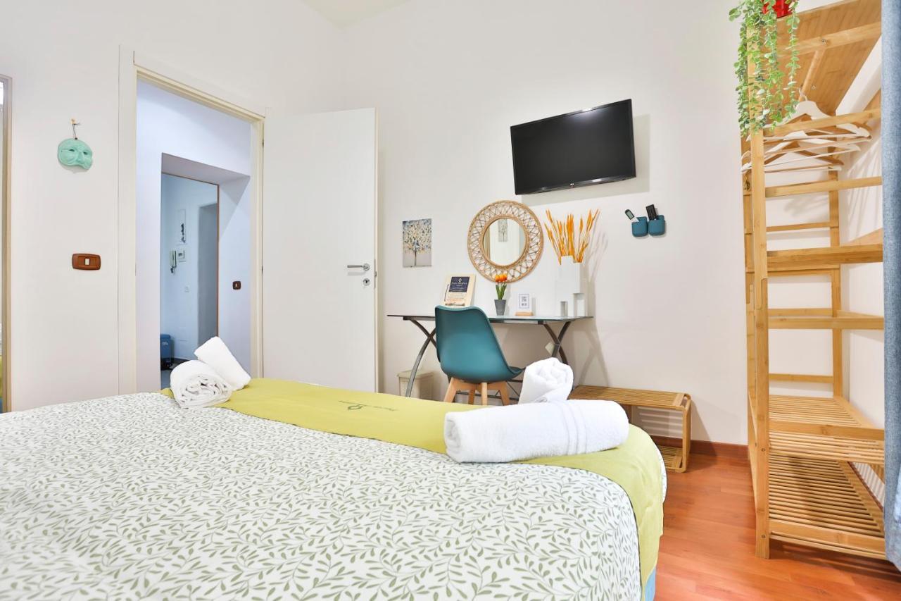 נאפולי Porta Medina Apartment מראה חיצוני תמונה