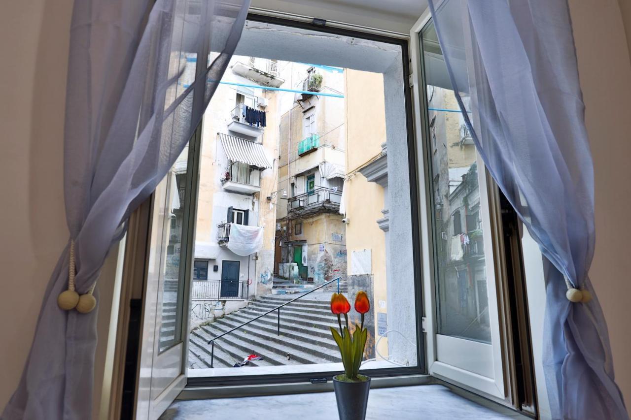נאפולי Porta Medina Apartment מראה חיצוני תמונה